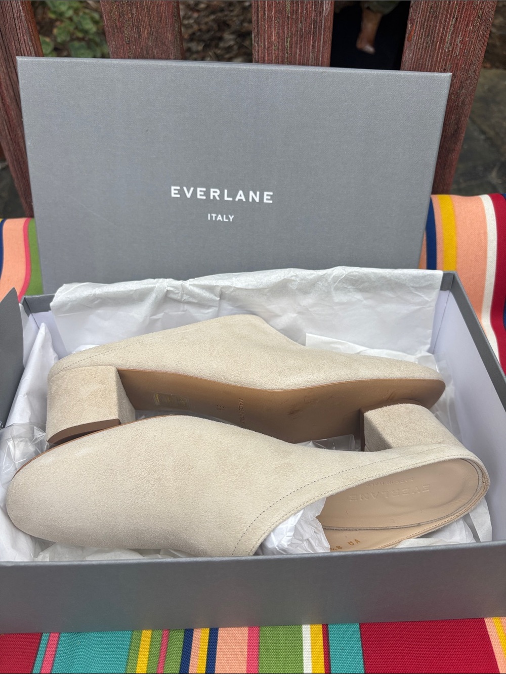 Everlane Day Heel Mule Suede - New In Box (NIB) Cream color size 8.5